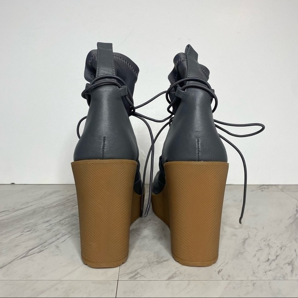 New! Steve Madden Atomic Wedge Boot - Picture 3 of 12